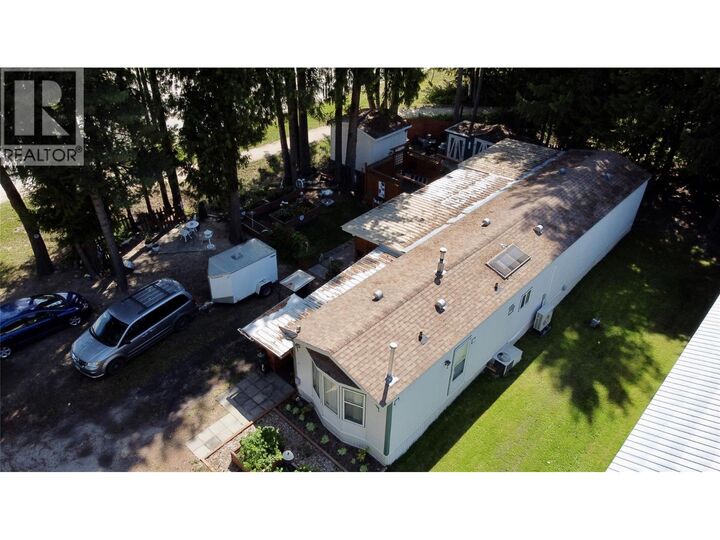Property Photo: 469 Main Street 11 BC V0E 2V1