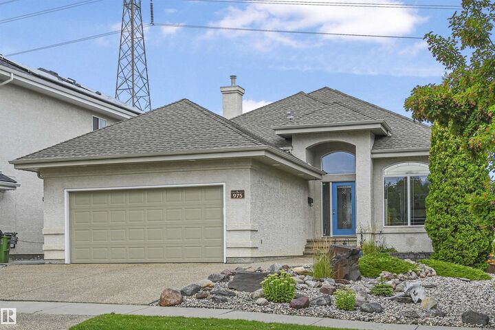 Property Photo:  975 Hollingsworth Bend NW  AB T6R 3G7