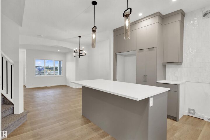 Photo de la propriété: 511 Paterson Way SW AB T6W 4E2