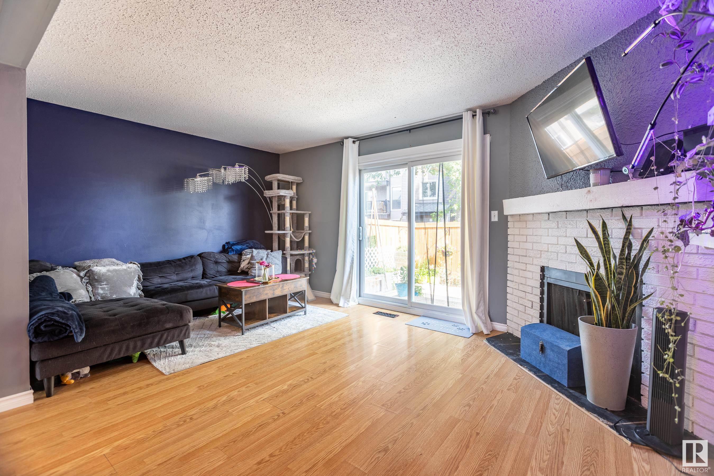 Property Photo: 541 Dunluce Road NW AB T5X 4P4