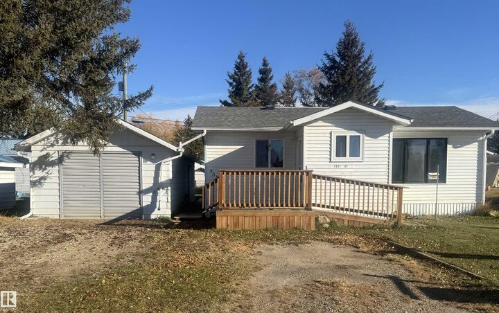 4531 47 Street  Rural Lac Ste. Anne County AB T0E 0A0 photo