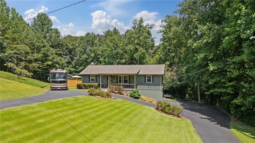 Property Photo: 6009 Hubert Stephens Road GA 30506