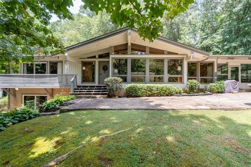 Property Photo: 371 Haven Lane GA 30066