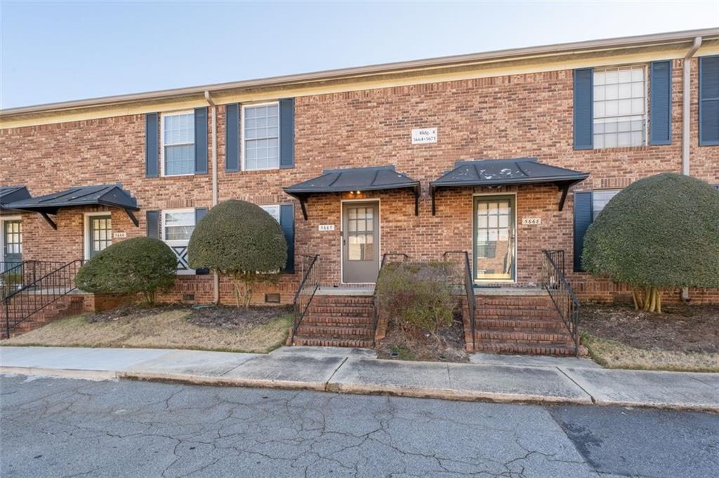 Property Photo: 5667 Kingsport Drive GA 30342