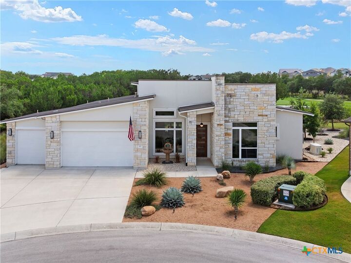 Property Photo: 117 Balancing Laurel Drive TX 78666