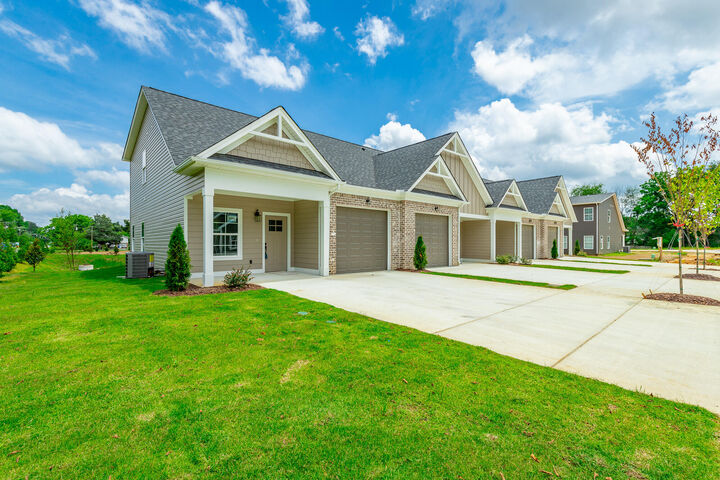 Property Photo:  2586 Bannerman Lane  TN 37421 