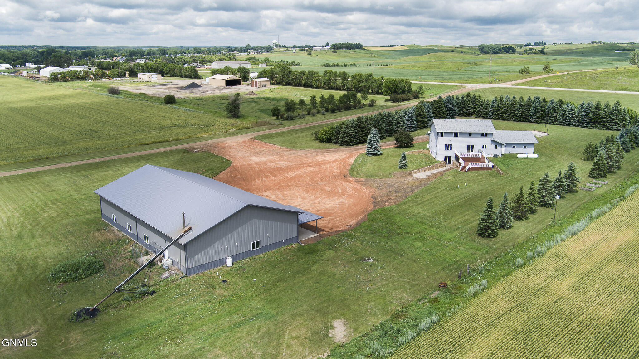 Property Photo:  2104 37th Avenue SW  ND 58530 