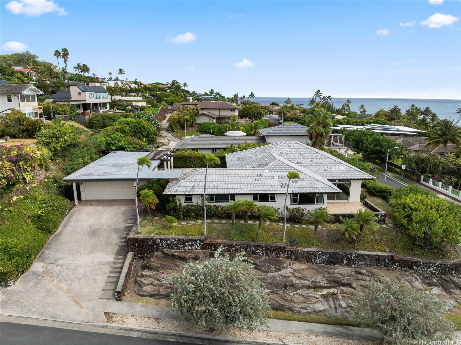 57 Moloaa Street  Honolulu HI 96825 photo