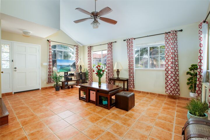 Property Photo:  94-212 Huewai Place 61  HI 96797 