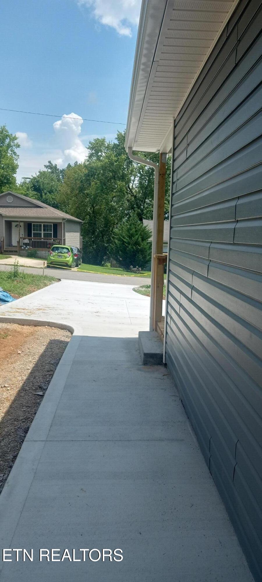 Property Photo: 2615 Carson Ave TN 37917