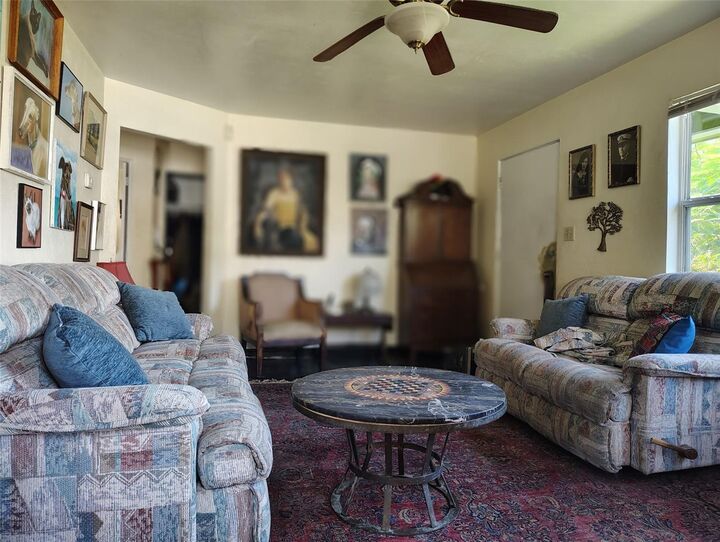 Property Photo:  4350 2nd Avenue S  FL 33711 