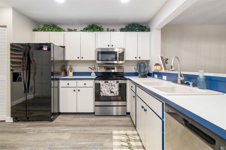 Property Photo: 135 Wild Palm Drive FL 34210