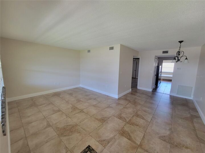 Property Photo: 10032 65th Avenue N 19 FL 33708