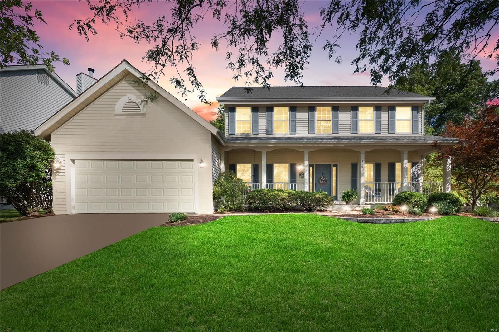 Property Photo: 421 April Oaks Court MO 63021
