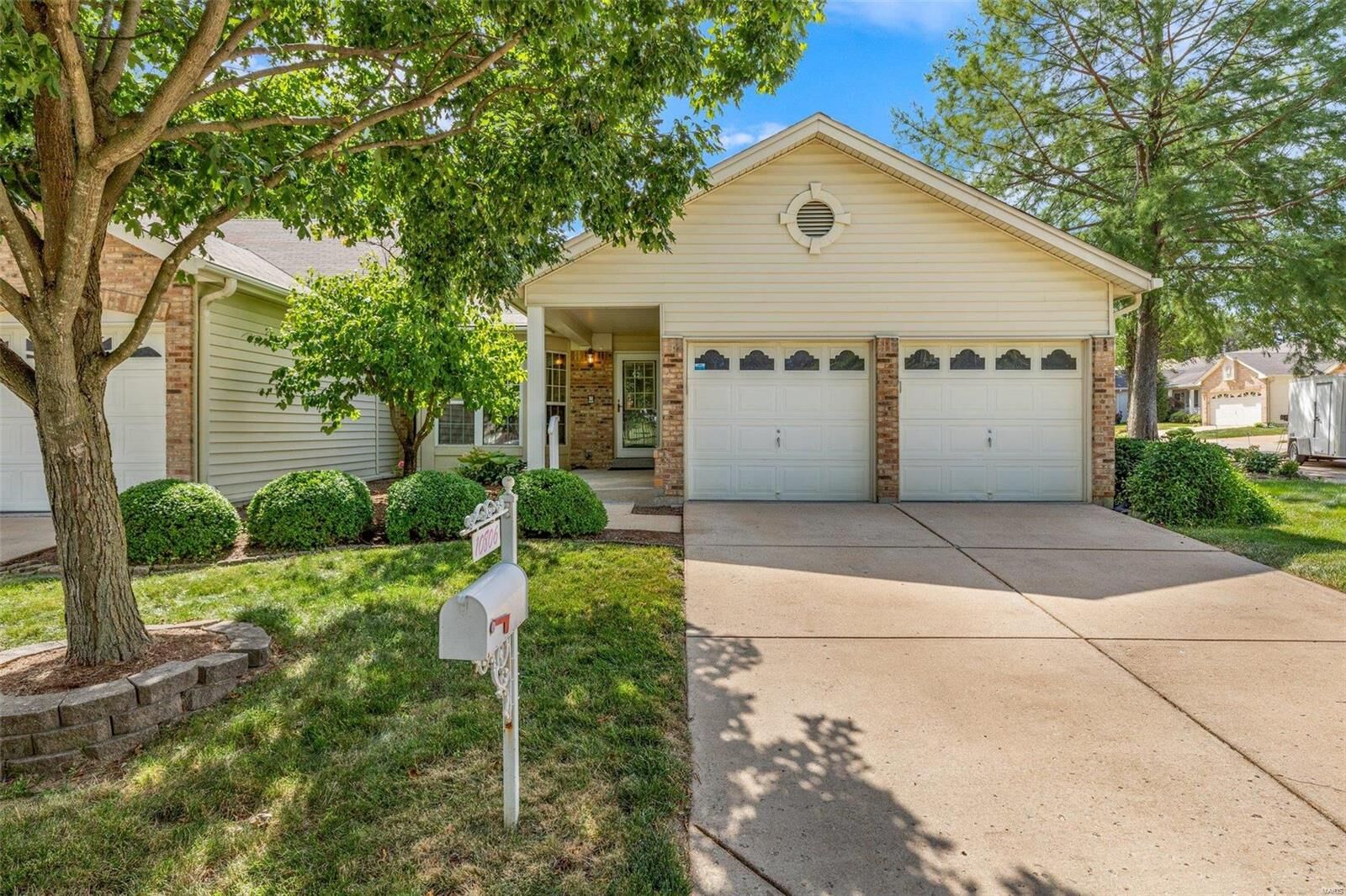 Property Photo: 10806 Concord Circle Drive MO 63123
