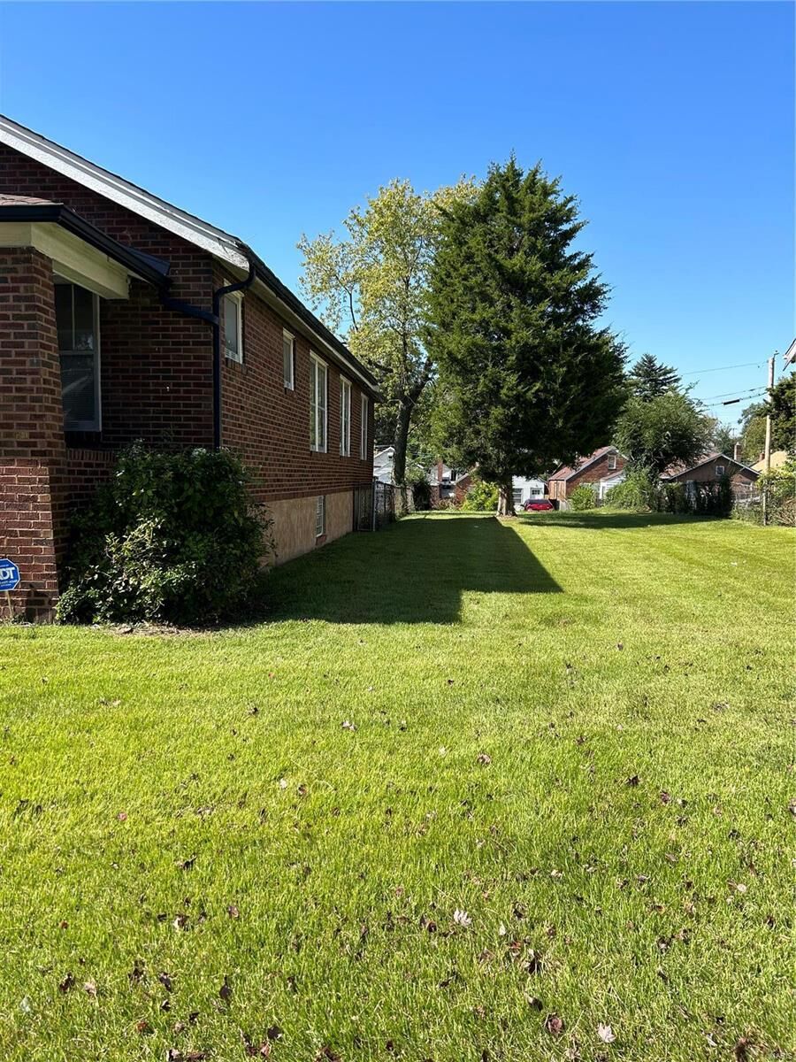Property Photo: 3523 Lincoln MO 63121