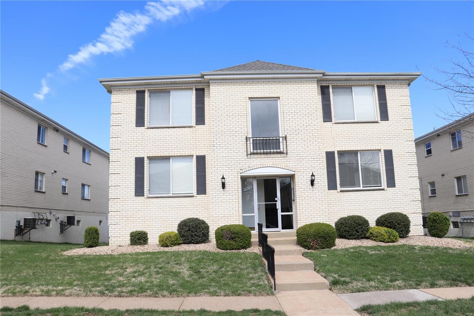 Property Photo: 12567 Chardin Place 2 MO 63128