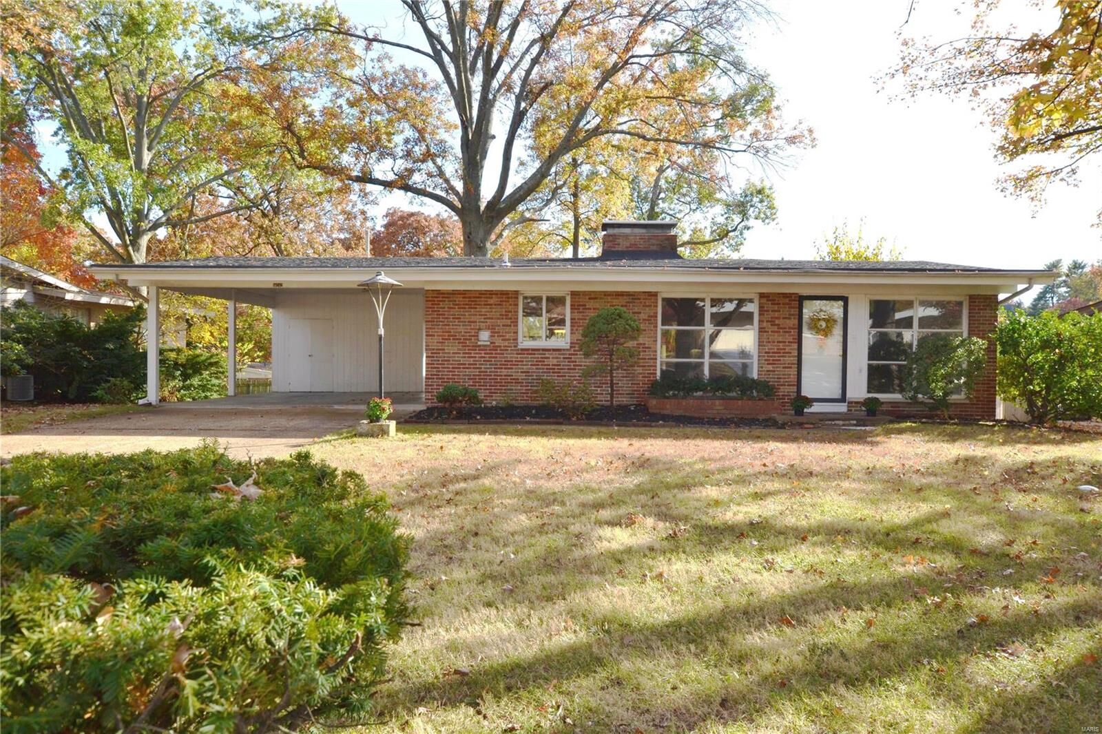 Property Photo:  10242 Maebern Terrace  MO 63127 