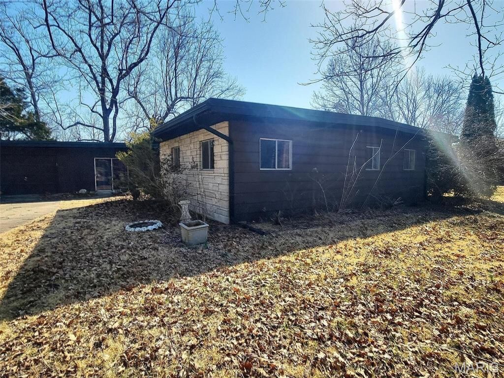 Property Photo:  2717 Jewel Drive  MO 63703 