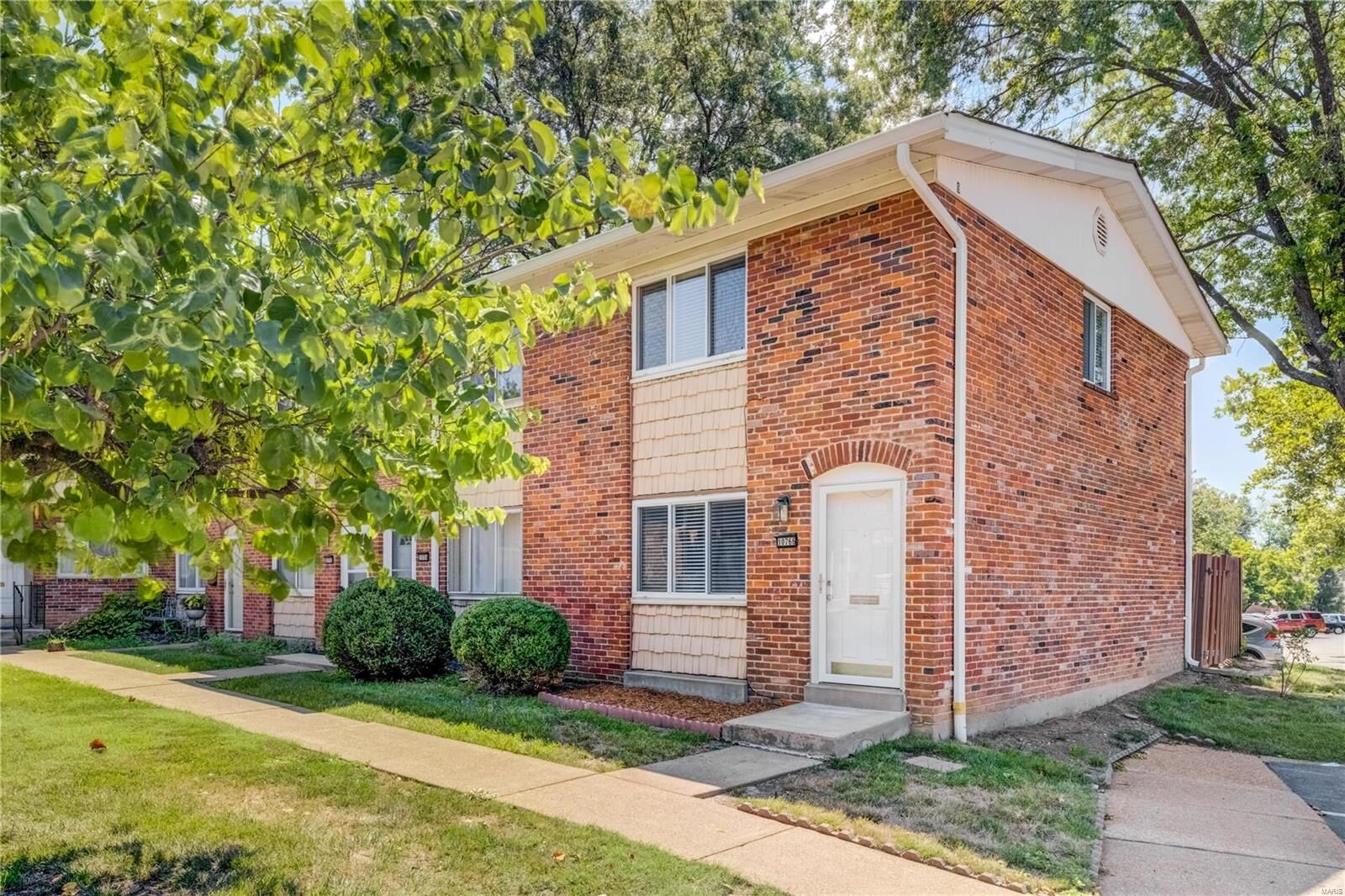 Property Photo: 10766 Carroll Wood Way MO 63128