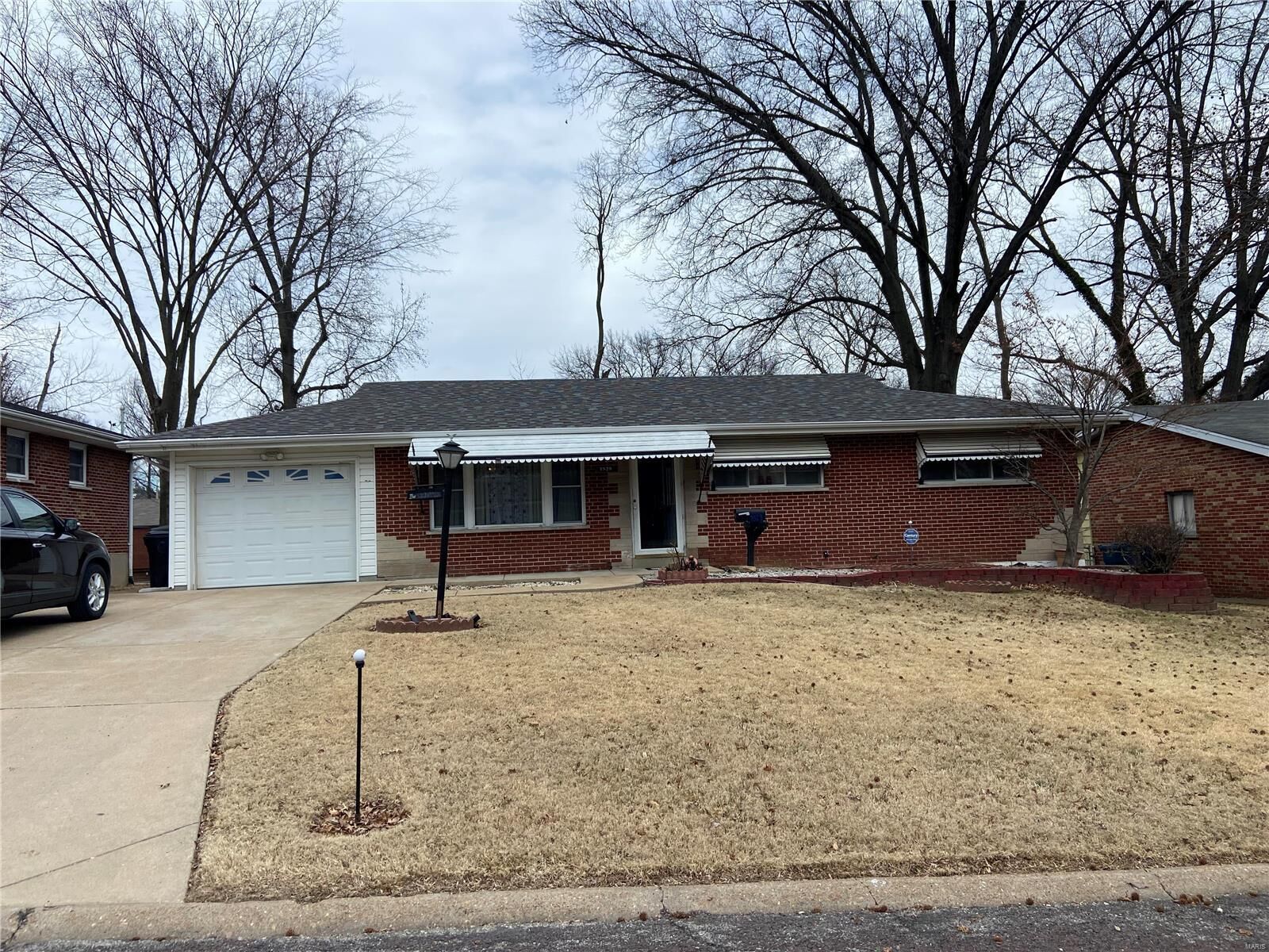 Property Photo: 7529 Bermuda Court MO 63121