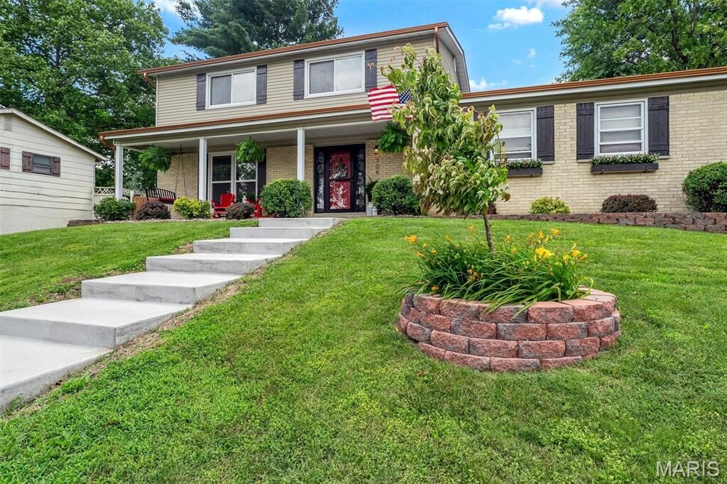Property Photo:  308 Rebecca Drive  MO 63301 