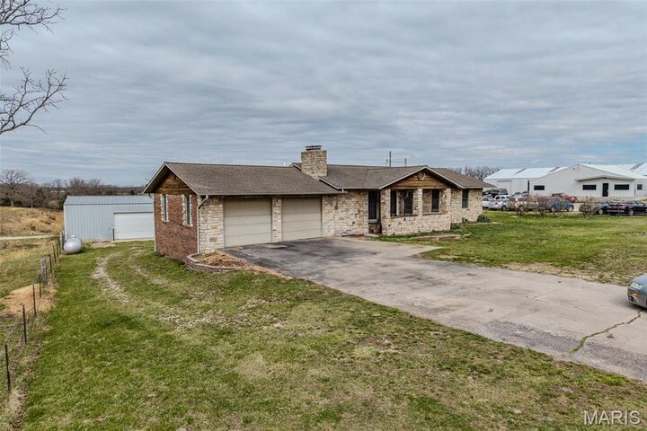 Property Photo:  10637 Highway Tt  MO 65662