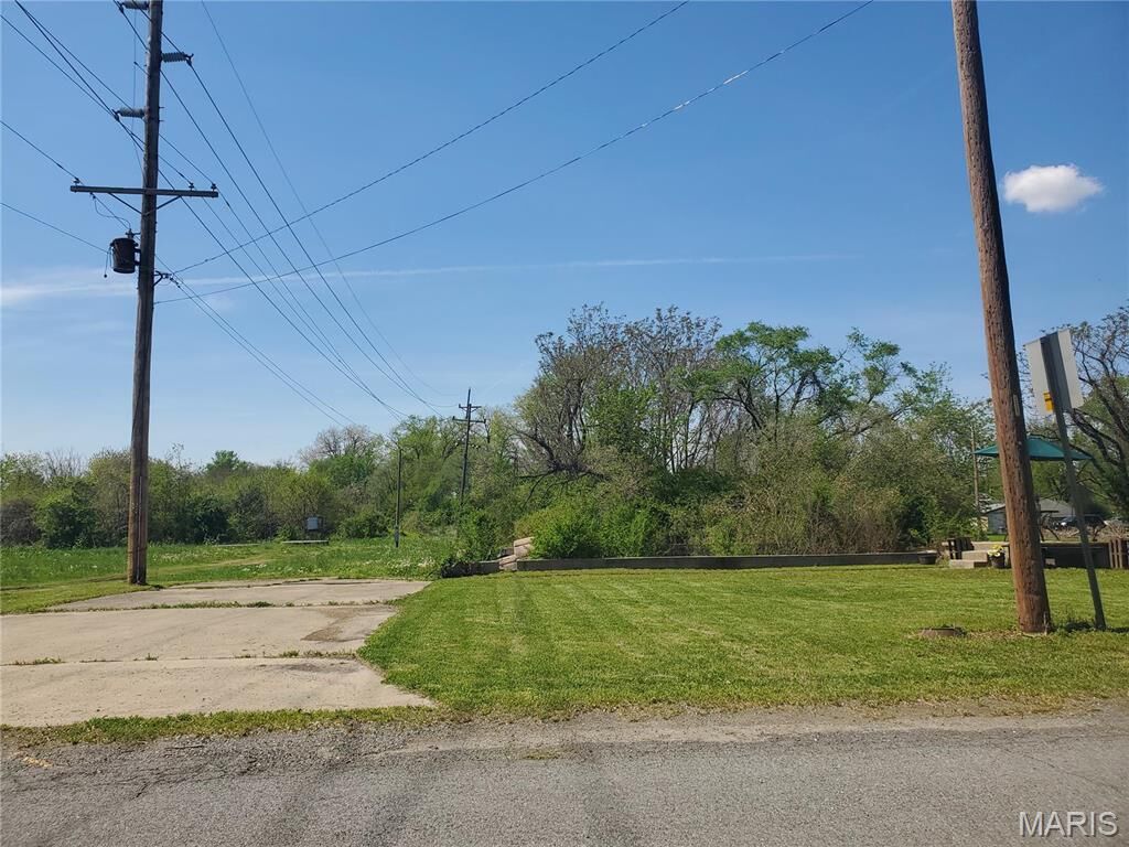 Property Photo: 1511 Upper Cahokia Road IL 62206