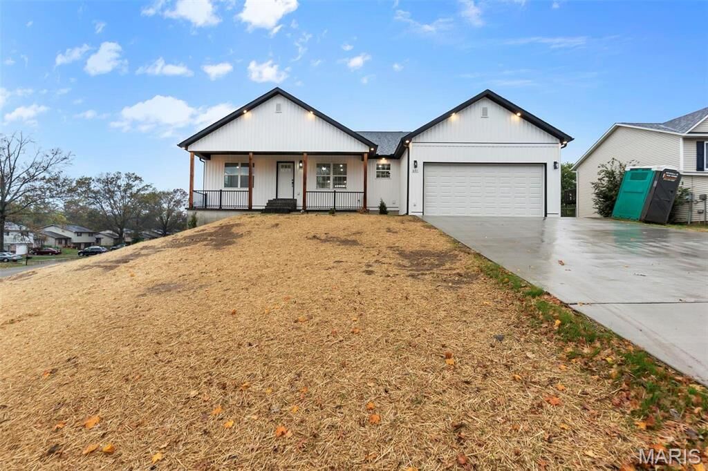 Property Photo:  601 Charles Street  MO 63701 