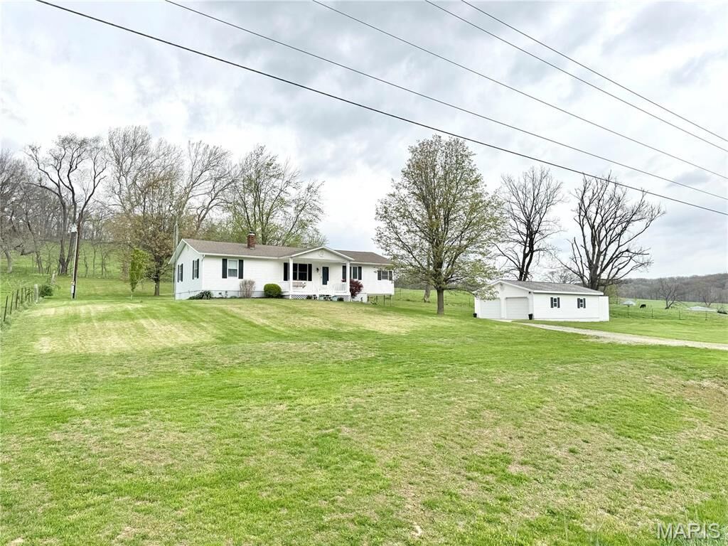 Property Photo:  62140 Route N  MO 63459 