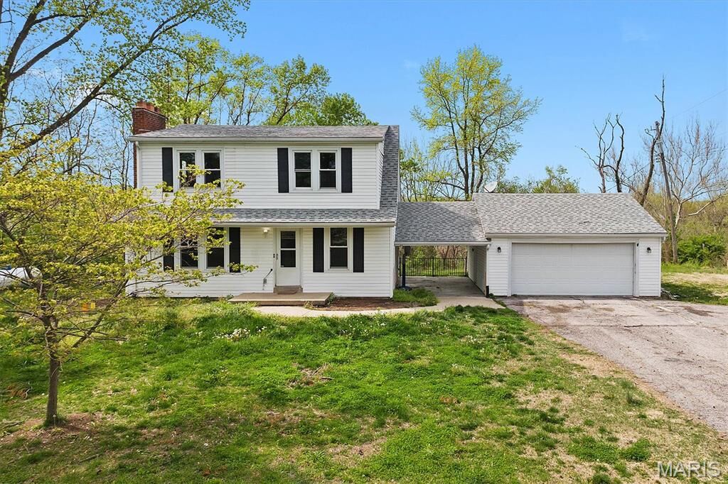 Property Photo:  1003 Frontage Road  IL 62234 