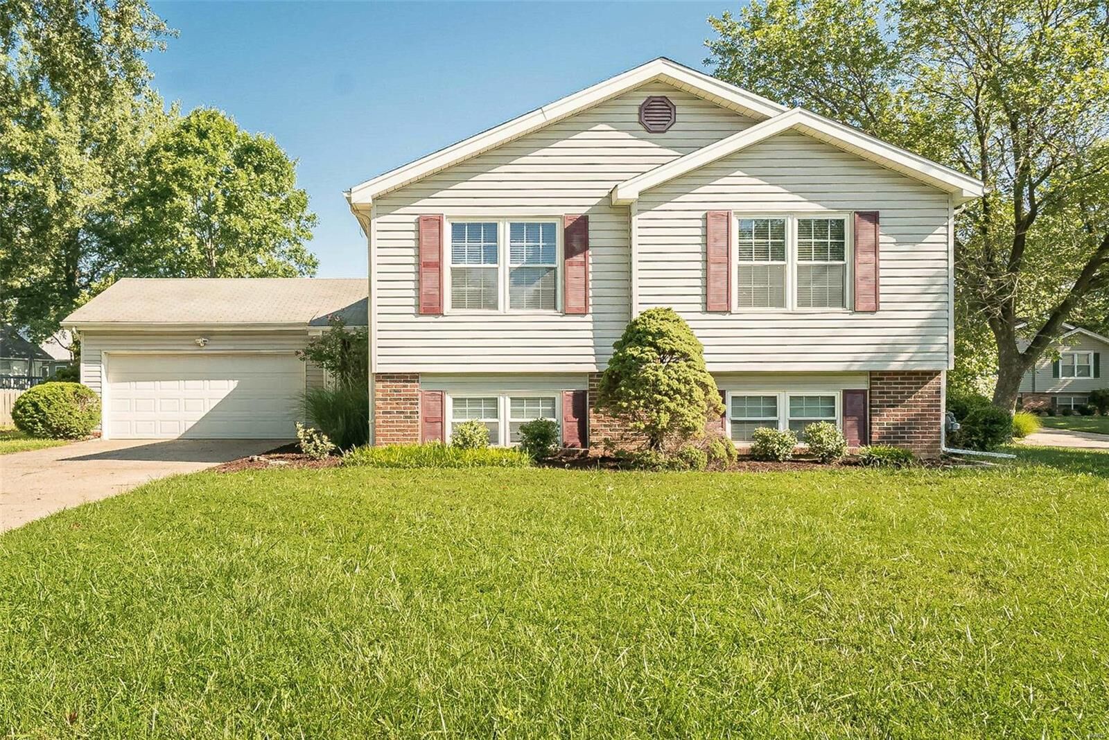 Property Photo: 144 Country Brook Court MO 63303