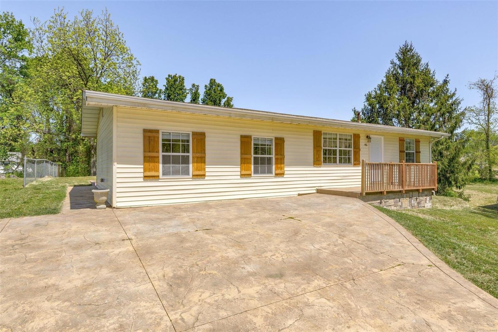 Property Photo: 451 Crane Street MO 63048