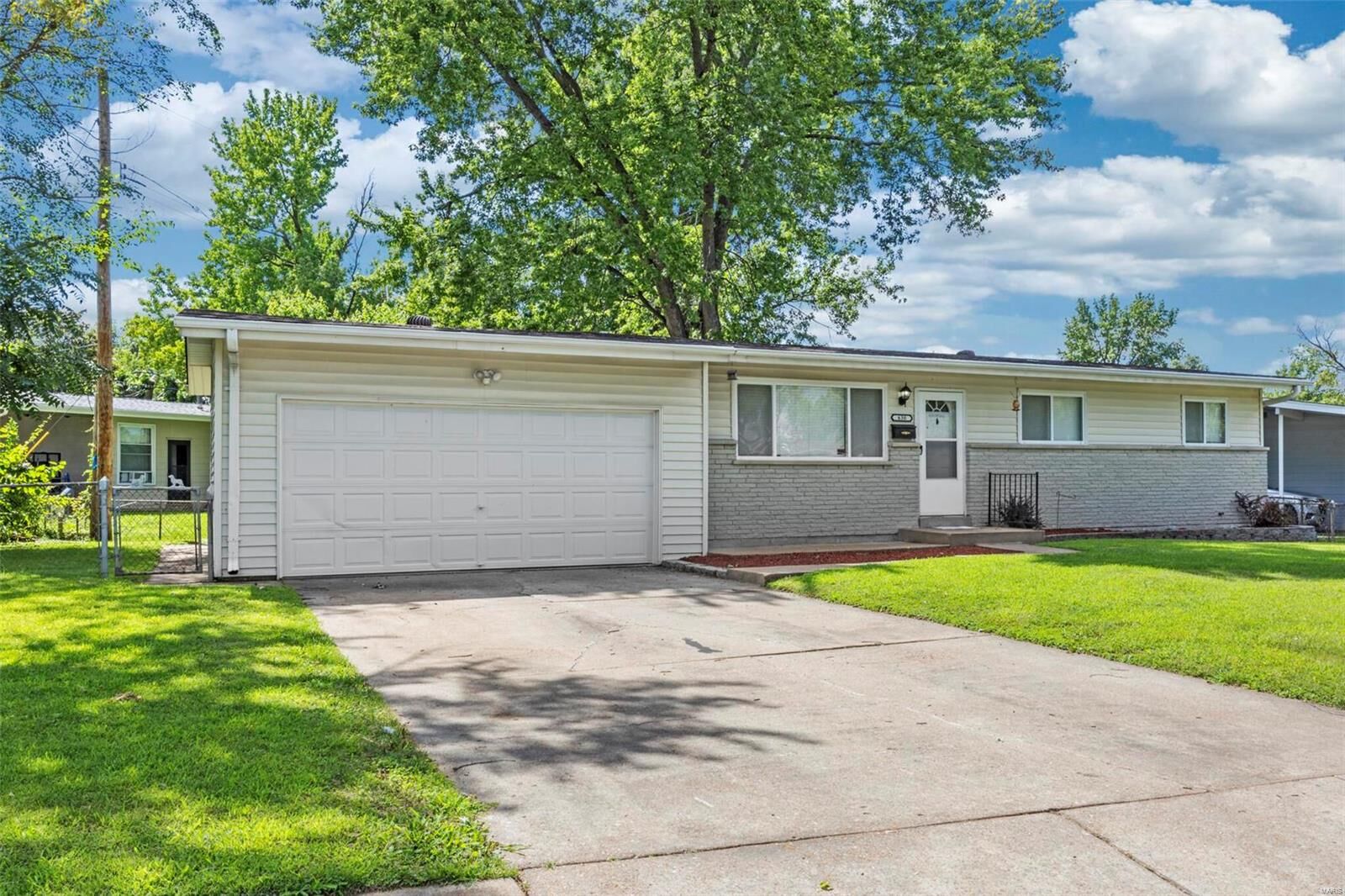 Property Photo:  630 Starlet Drive  MO 63031 
