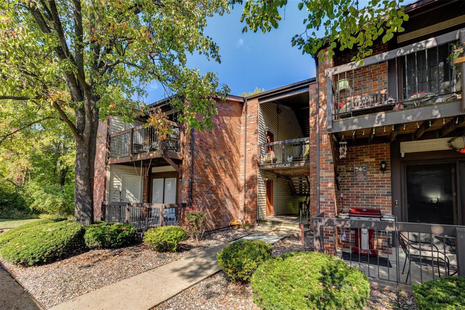 Property Photo: 6808 Cottage Grove Lane I MO 63129