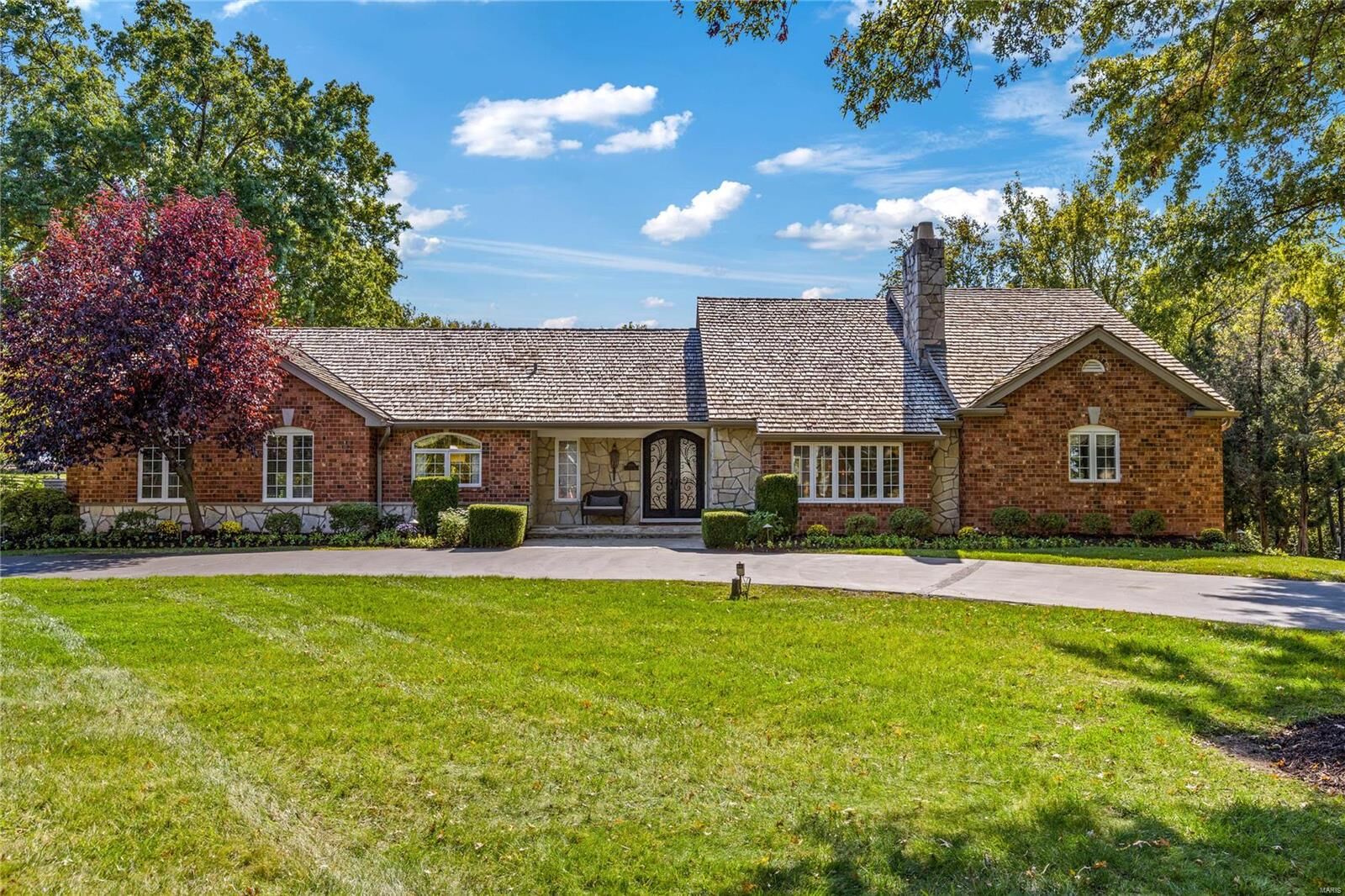 Property Photo: 13550 Royal Glen Drive MO 63131