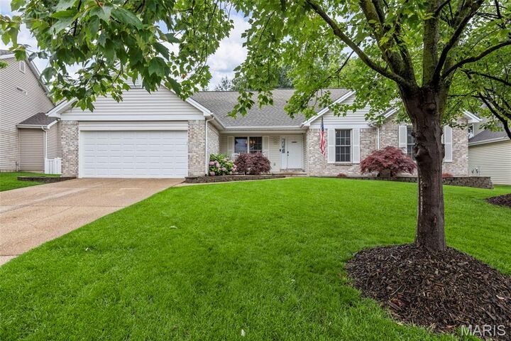 57 Loganberry Court  St Peters MO 63376 photo