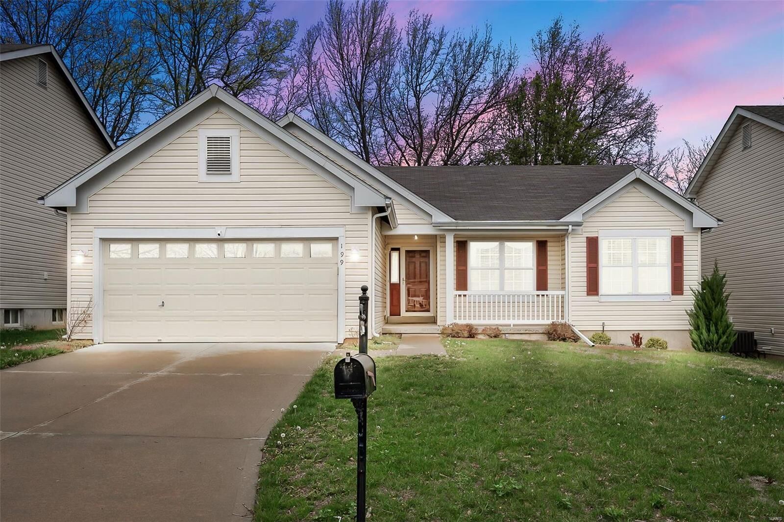 Property Photo:  199 Roxbury Drive  MO 63366 