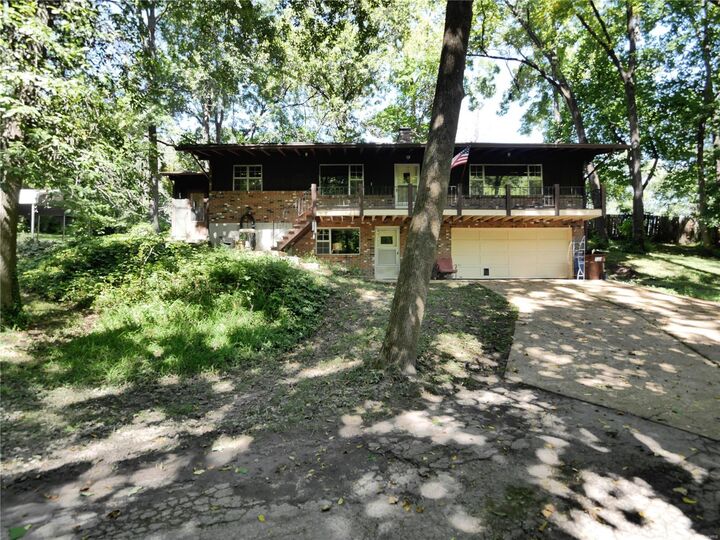 3665 Pyrenees Drive  Florissant MO 63033 photo