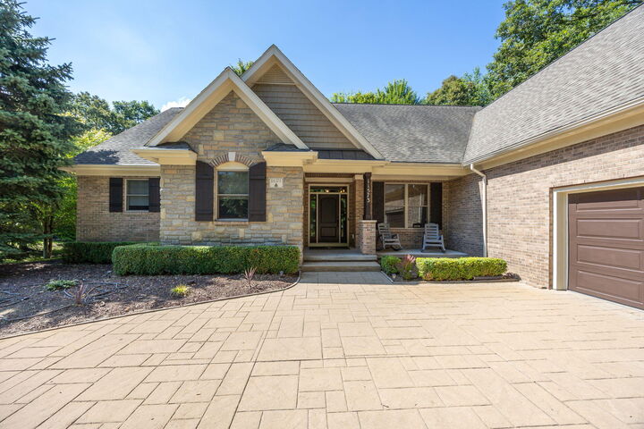 Property Photo: 11573 Wellington Court MI 49346