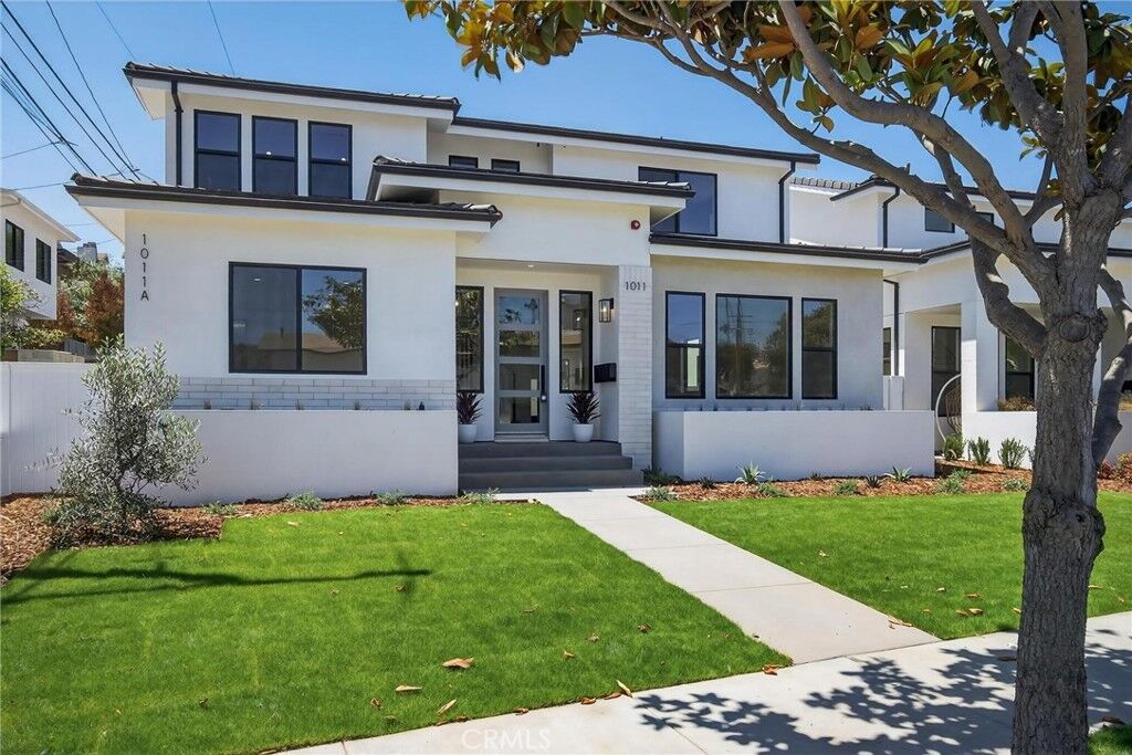 Property Photo:  1011 S Prospect Avenue  CA 90277 