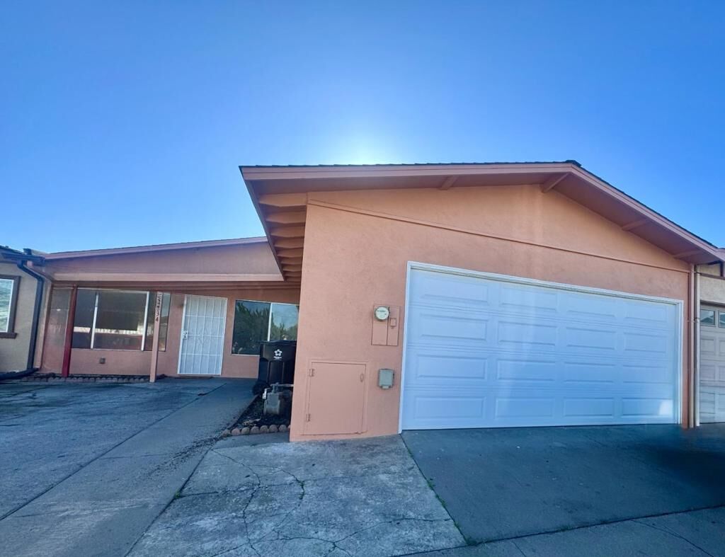 Property Photo:  634 Yreka Drive  CA 93906 