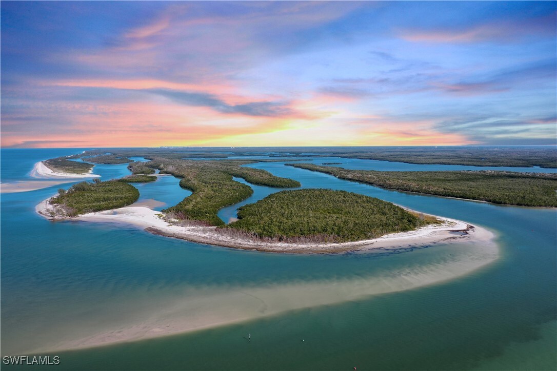 Property Photo: 700 La Peninsula Boulevard 404 FL 34113