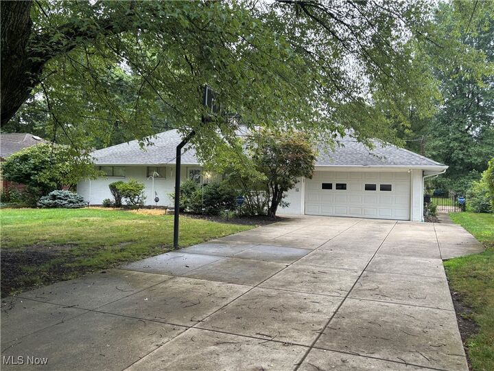 Property Photo:  467 Harris Road  OH 44143 