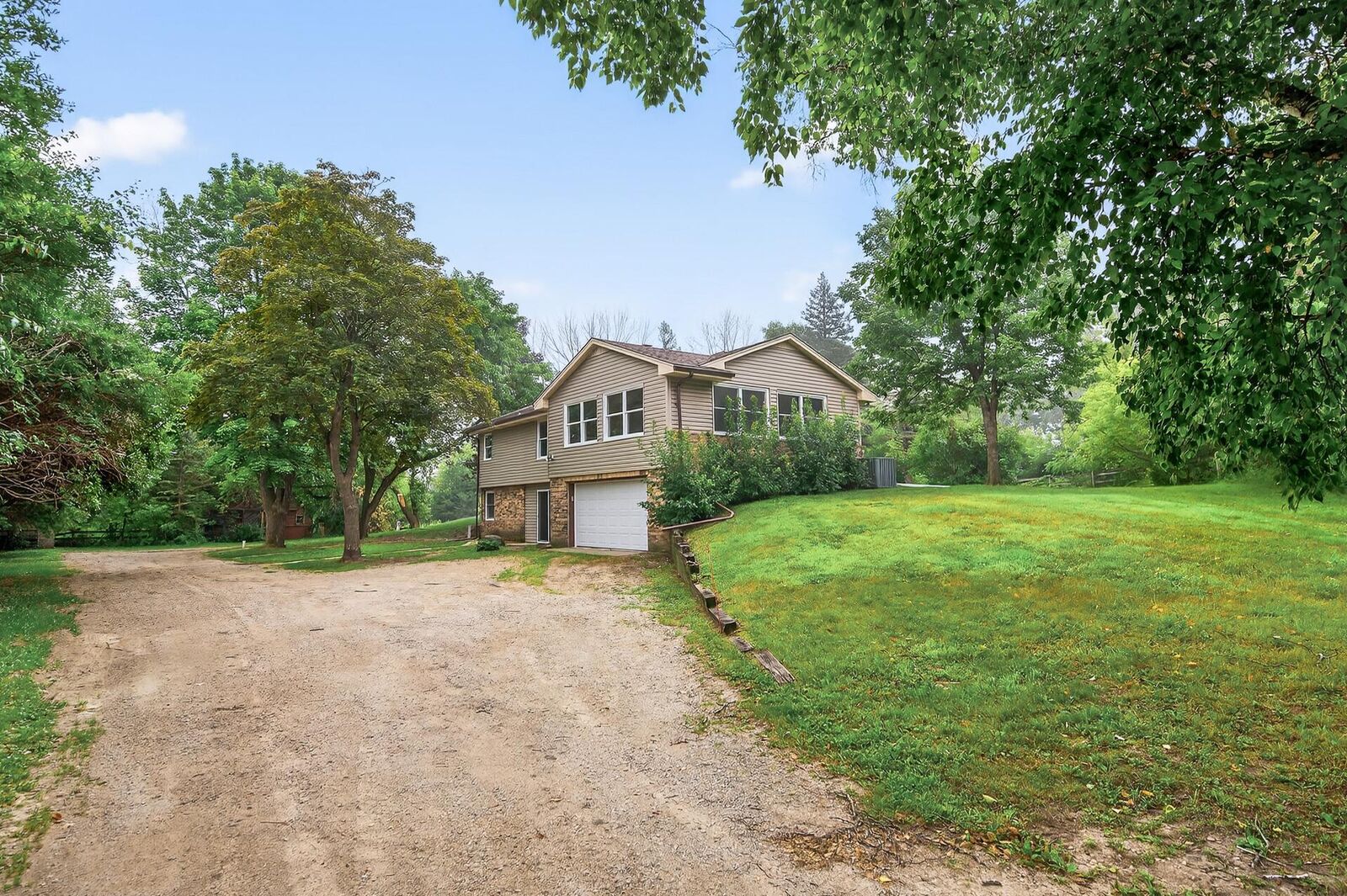 Property Photo: 9575 Woodhill Boulevard MN 55044