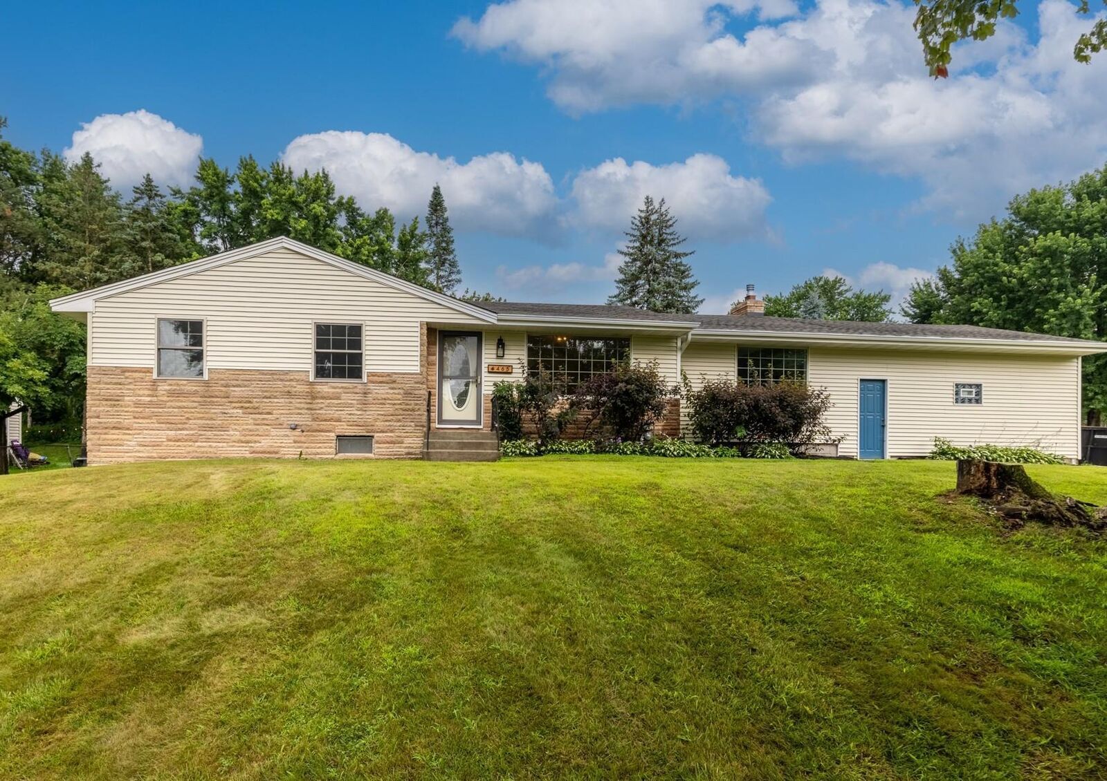 Property Photo: 6465 Edgewood Avenue MN 55125