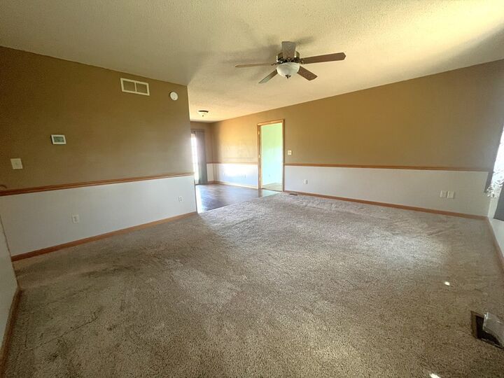 Property Photo: 13704 Forest Ave MO 64670