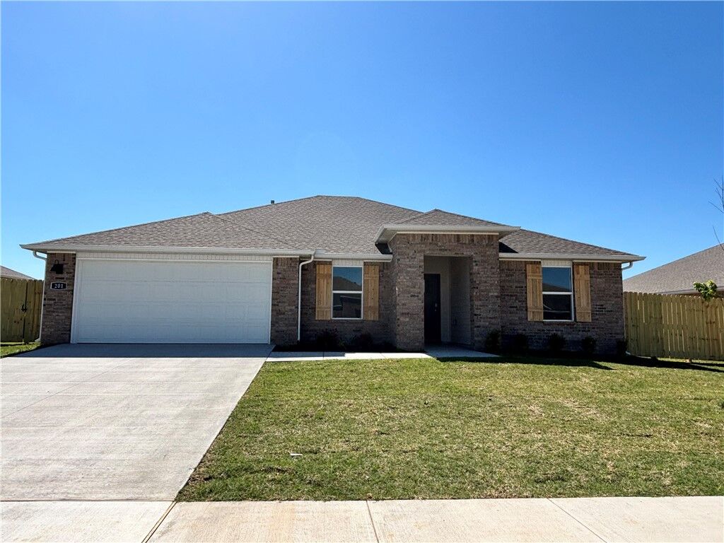 Property Photo:  201 Ratliff Avenue  AR 72751 