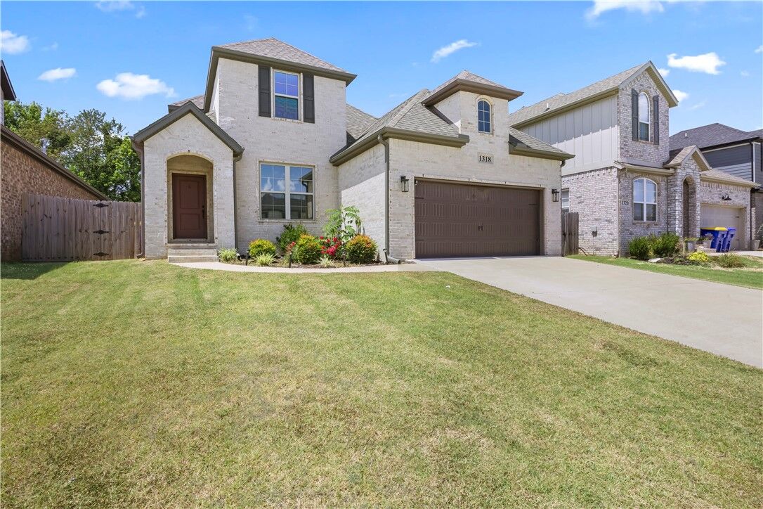 Property Photo: 1318 Park Street AR 72745