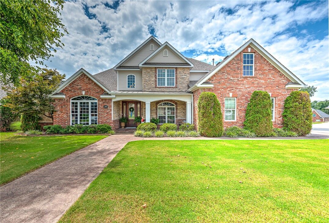 Property Photo: 4000 NE Cadbury Avenue AR 72712